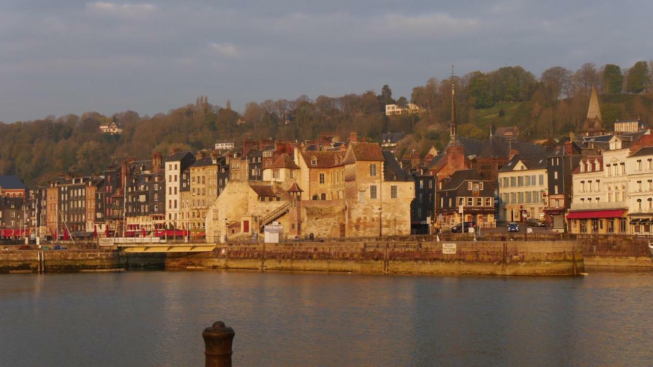 La Maison De Lucie Honfleur Luaran gambar